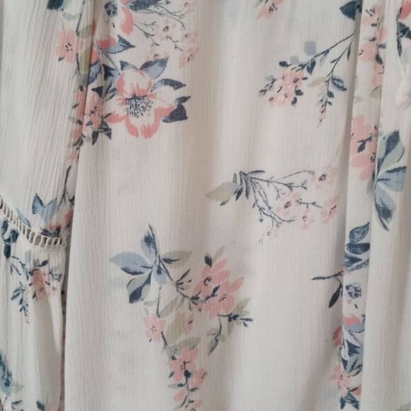 Hollister Top Blouse Womens Medium White Blue Pink Floral Bell Sleeves Drawstrin - Picture 4 of 10
